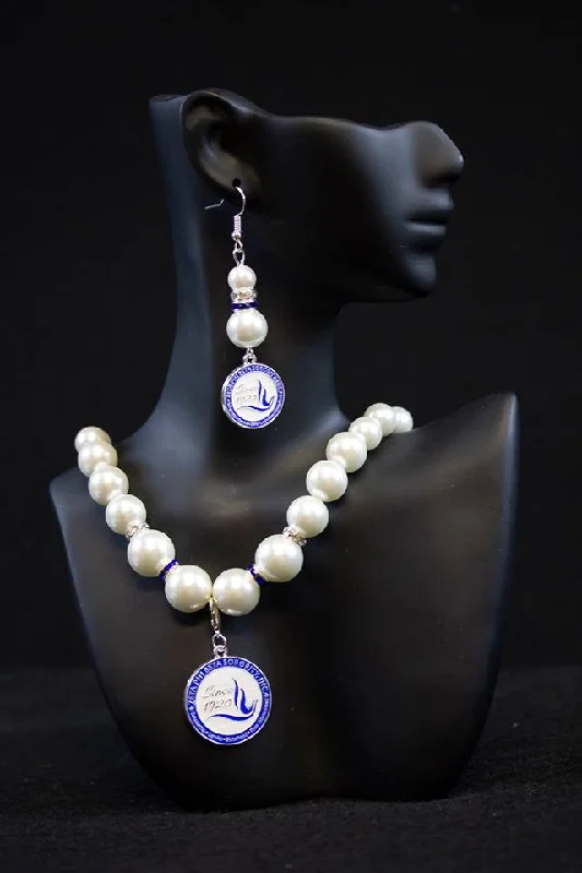 Zeta Pearl Necklace