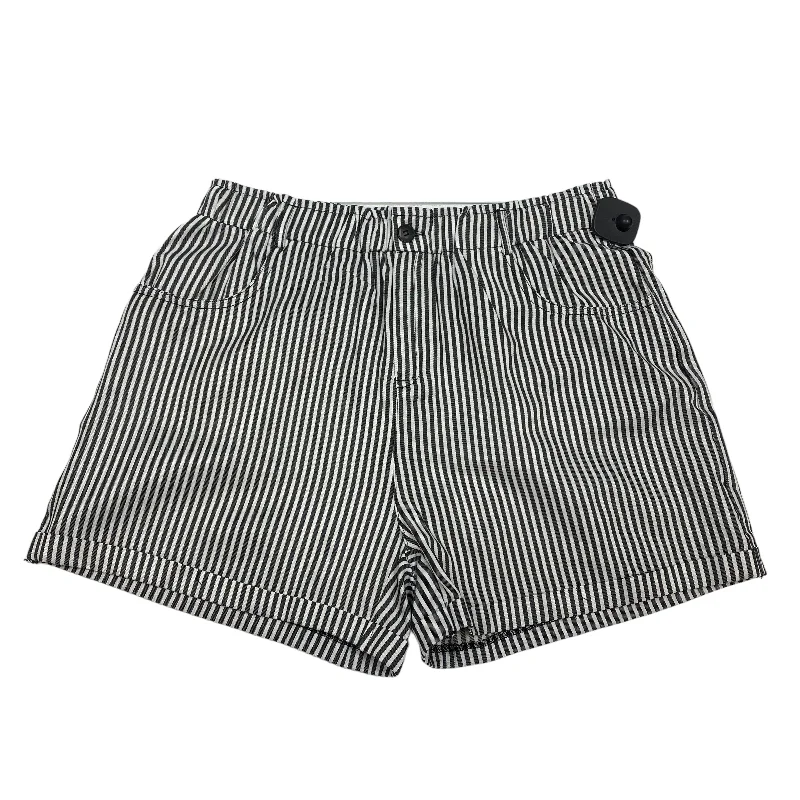 Black & White Shorts Clothes Mentor, Size Xl