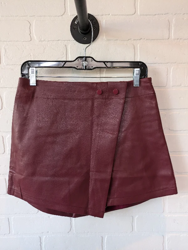 Red Shorts Clothes Mentor, Size 6