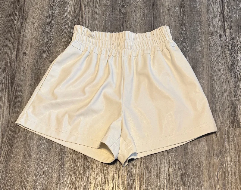 Shorts By Clothes Mentor  Size: S